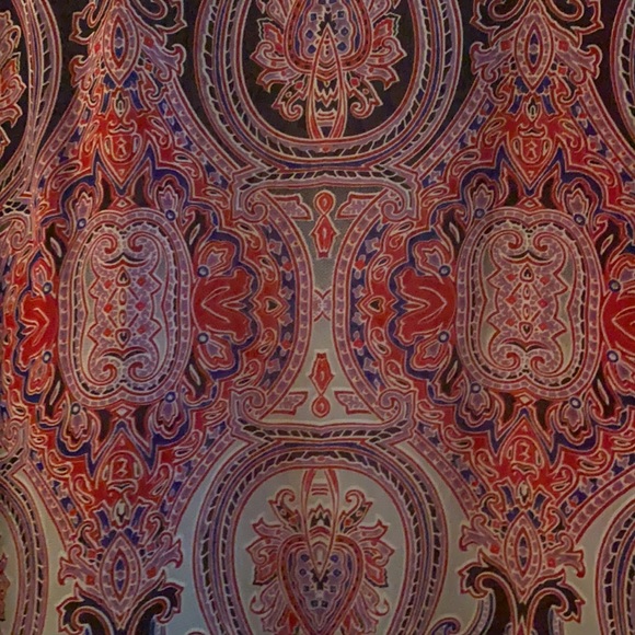 Sheer flowy paisley print top - Picture 3 of 4